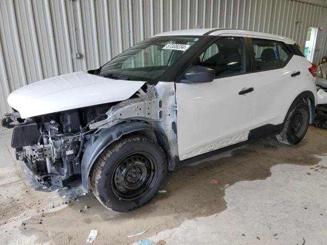  Salvage Nissan Kicks