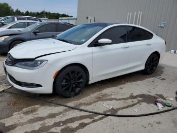  Salvage Chrysler 200