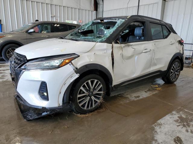  Salvage Nissan Kicks