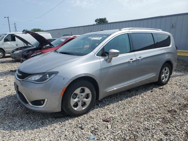  Salvage Chrysler Pacifica