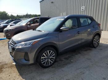  Salvage Nissan Kicks