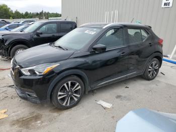  Salvage Nissan Kicks