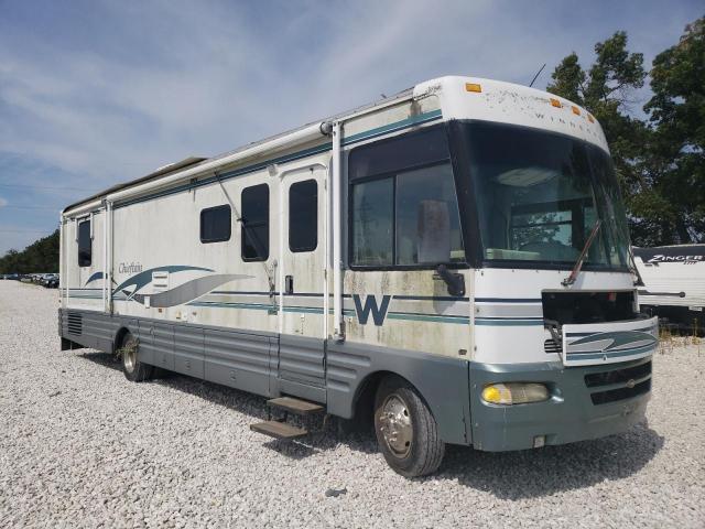  Salvage Winnebago Chieftain