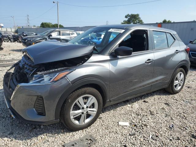  Salvage Nissan Kicks