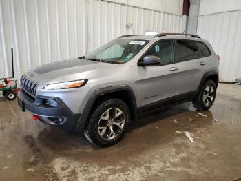  Salvage Jeep Cherokee