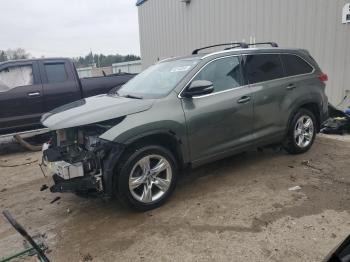  Salvage Toyota Highlander