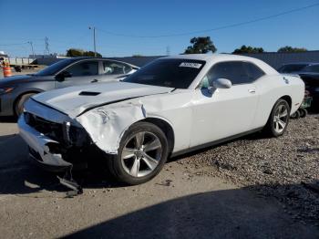  Salvage Dodge Challenger