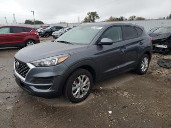  Salvage Hyundai TUCSON