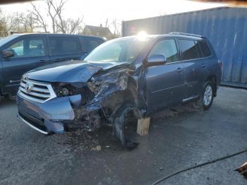  Salvage Toyota Highlander