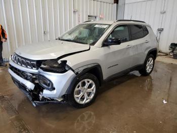  Salvage Jeep Compass