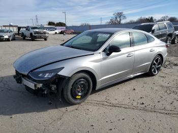  Salvage Hyundai SONATA