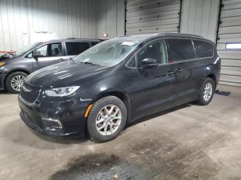  Salvage Chrysler Pacifica