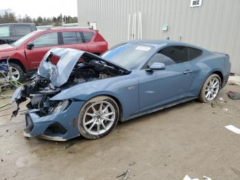  Salvage Ford Mustang