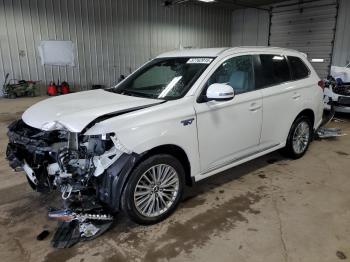  Salvage Mitsubishi Outlander