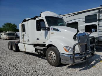  Salvage Kenworth Constructi