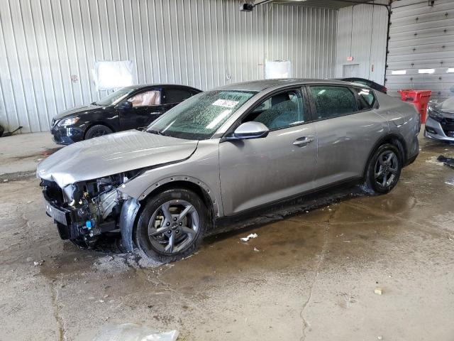  Salvage Kia K4 Lx