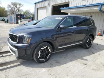  Salvage Kia Telluride