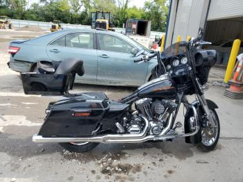  Salvage Harley-Davidson Fl