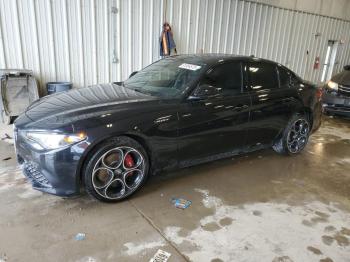  Salvage Alfa Romeo Giulia Sup