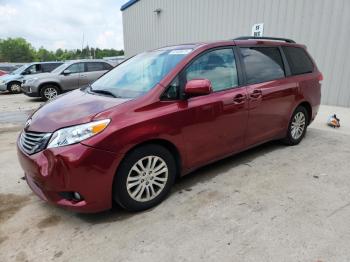  Salvage Toyota Sienna