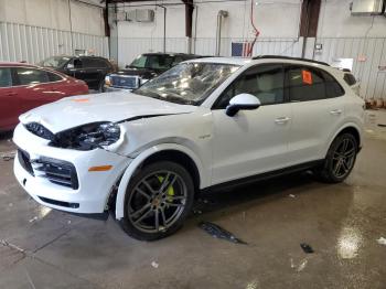  Salvage Porsche Cayenne