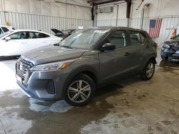  Salvage Nissan Kicks