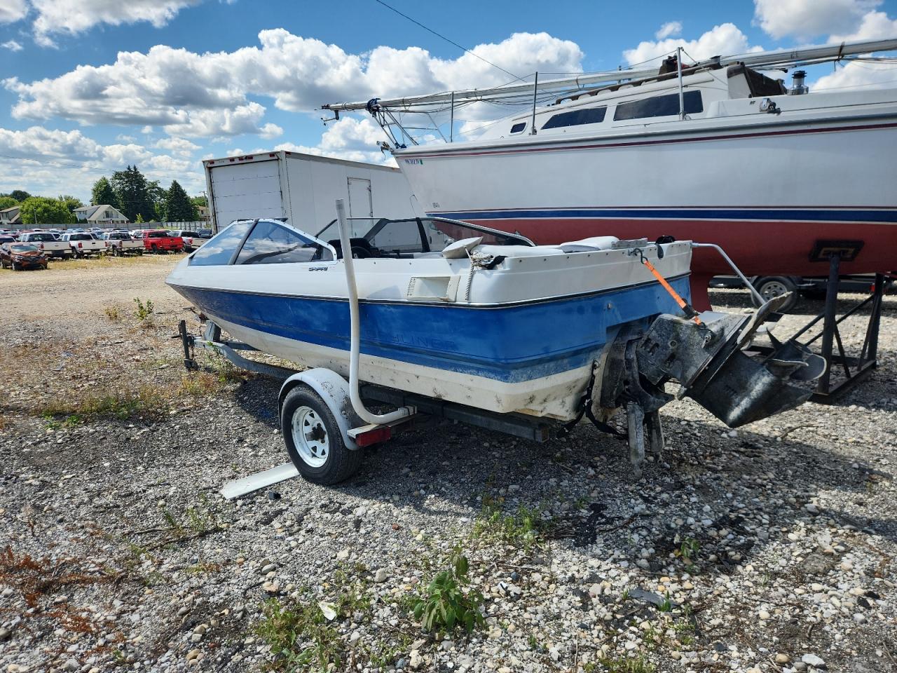 Bayliner Boat Image 6