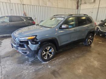 Salvage Jeep Cherokee