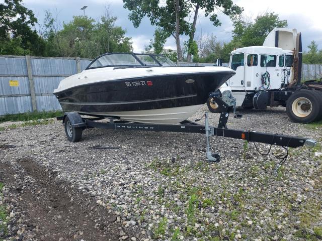  Salvage Bayliner Boat