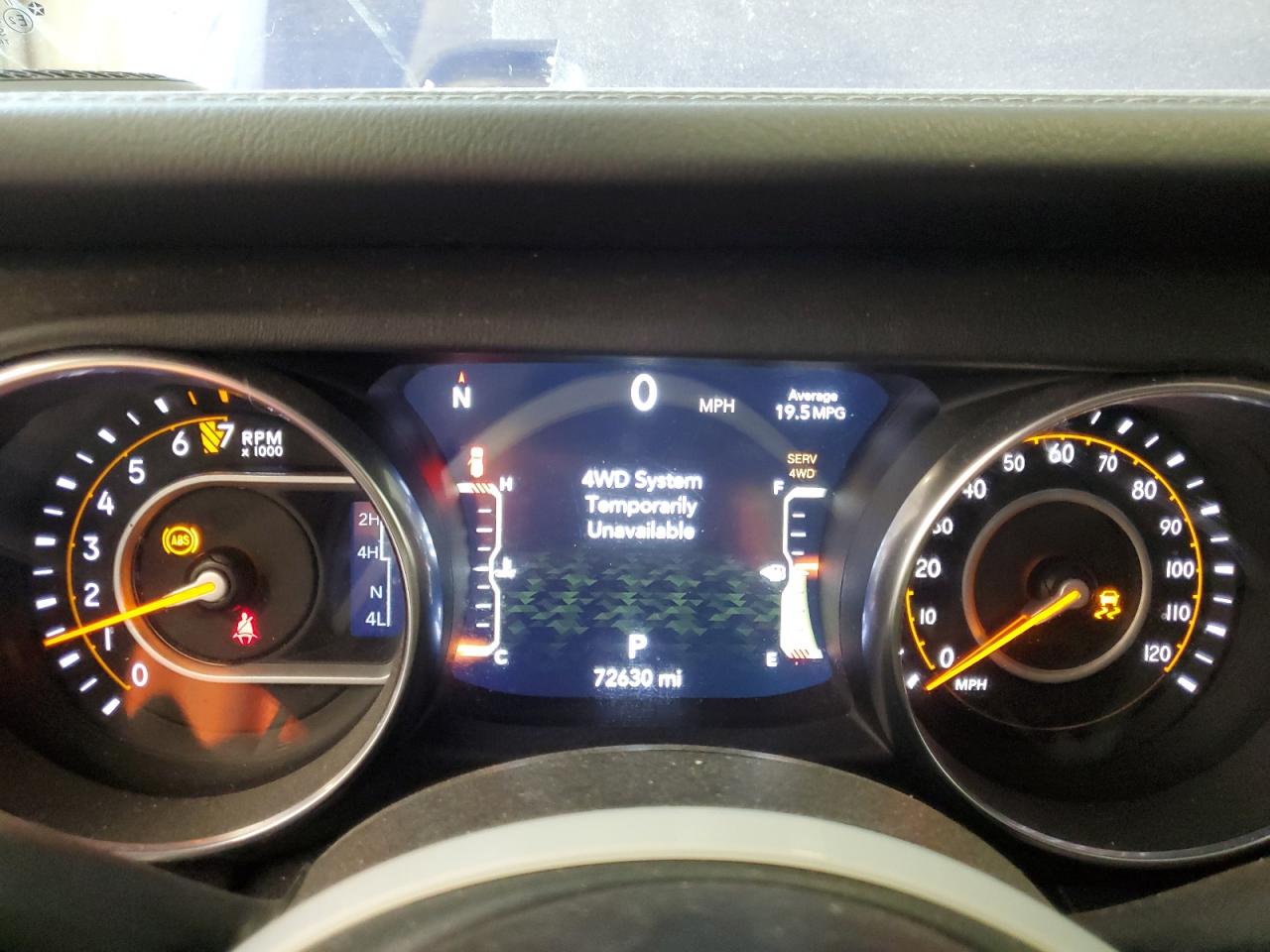 Jeep Wrangler Sahara Image 12