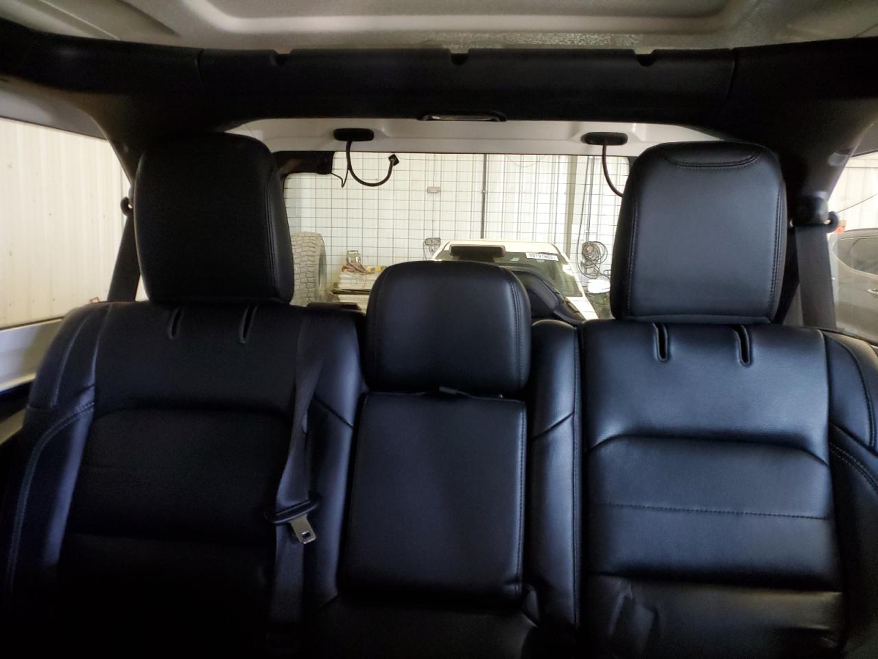 Jeep Wrangler Sahara Image 2