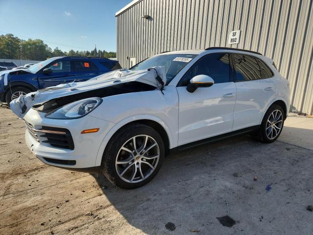  Salvage Porsche Cayenne