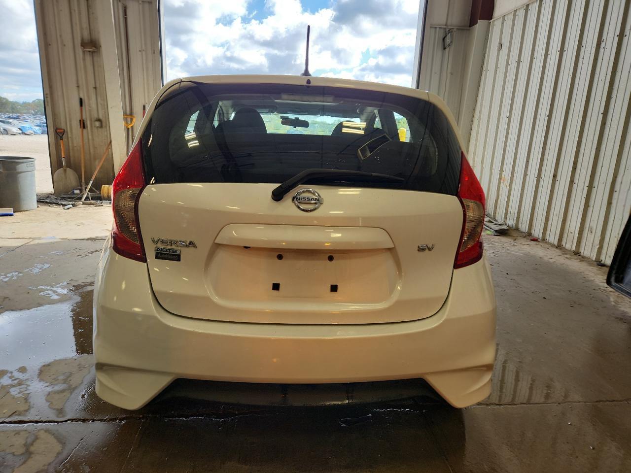 Nissan Versa S Image 5
