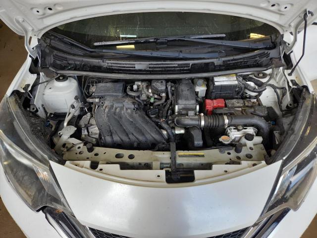 Nissan Versa S Image 8