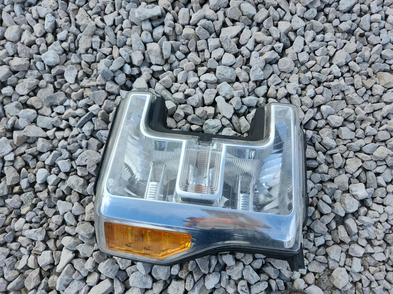 Ford F-350 Super Duty Image 7