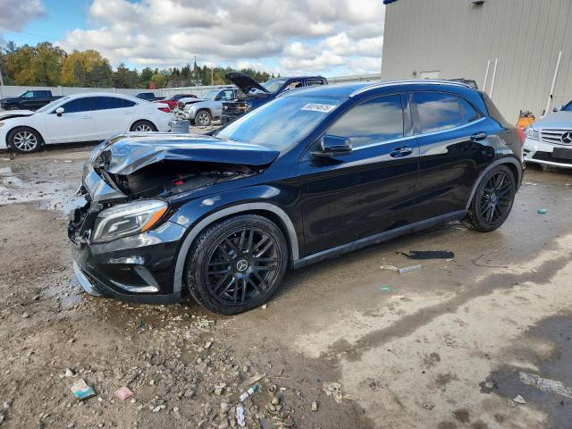  Salvage Mercedes-Benz GLA