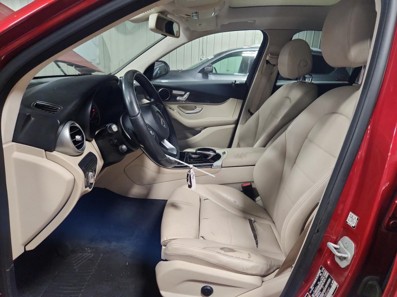 Mercedes-Benz GLC 300 4matic Image 13