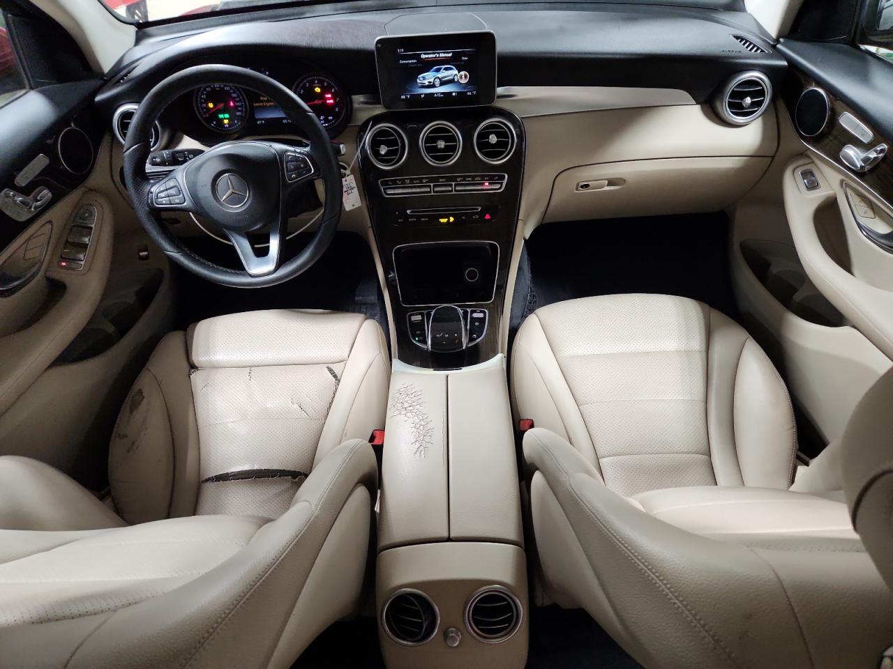 Mercedes-Benz GLC 300 4matic Image 4