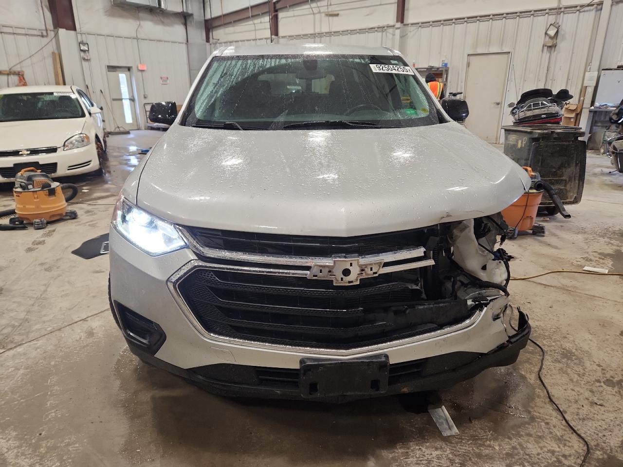 Chevrolet Traverse Ls Image 3