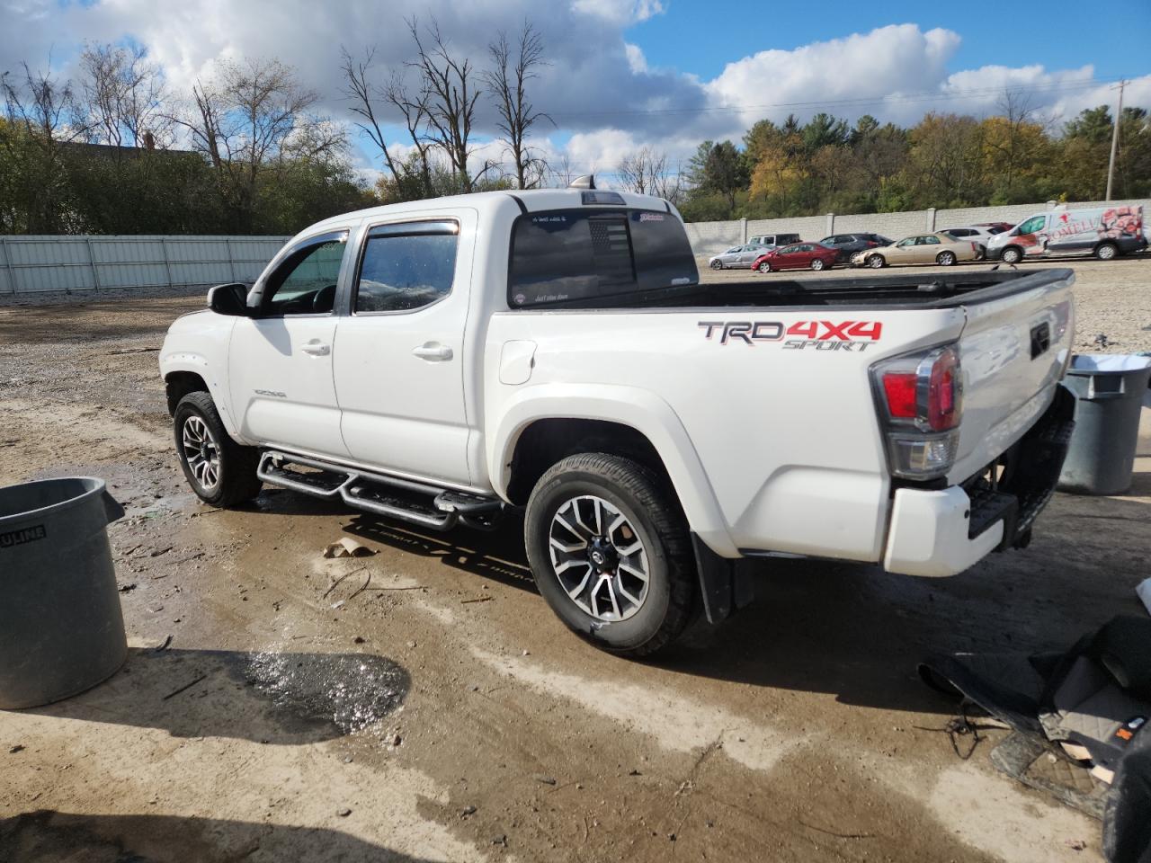 Toyota Tacoma Double Cab Image 2