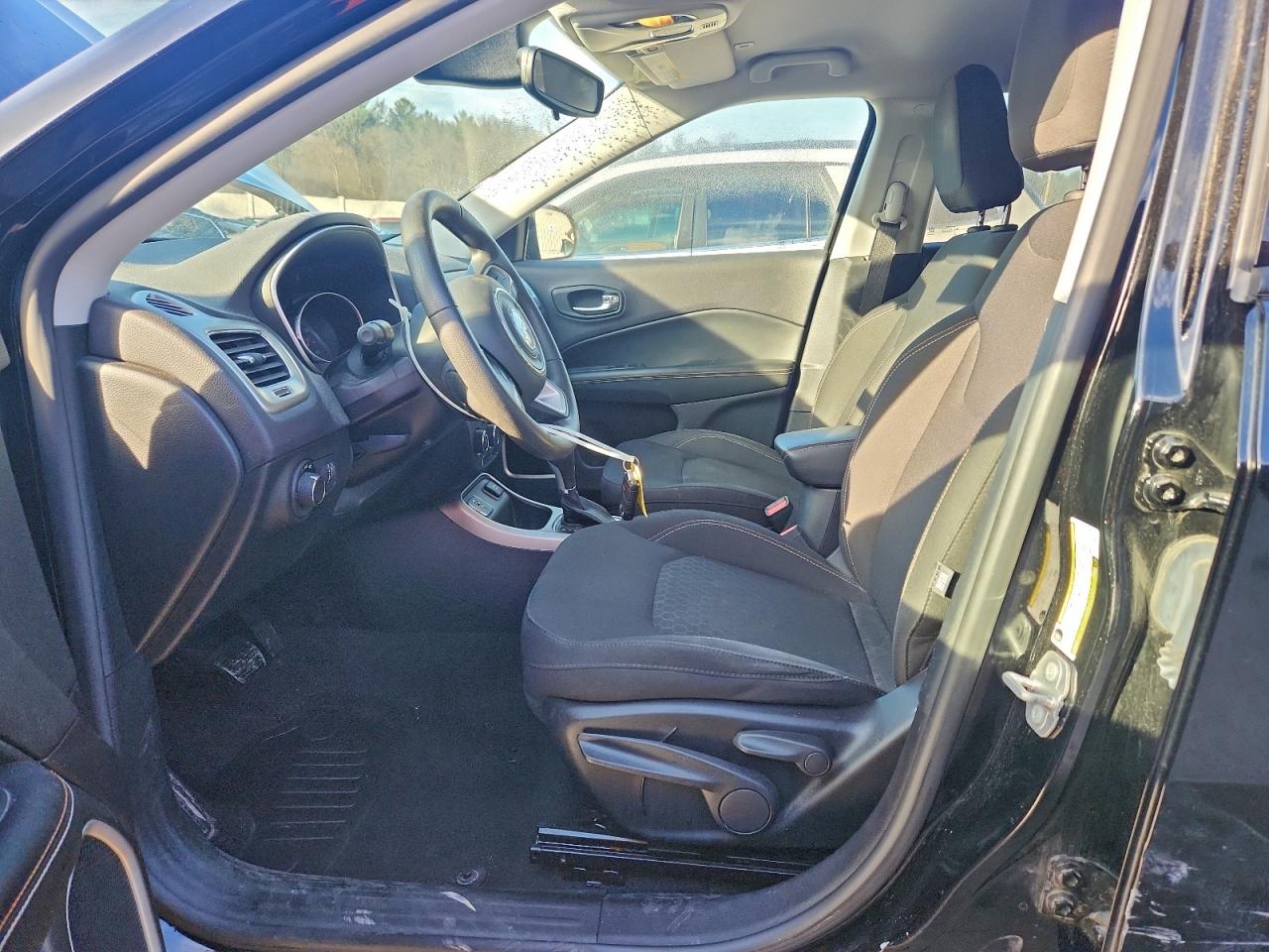 Jeep Compass Sport Image 3