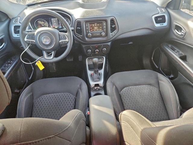 Jeep Compass Sport Image 2