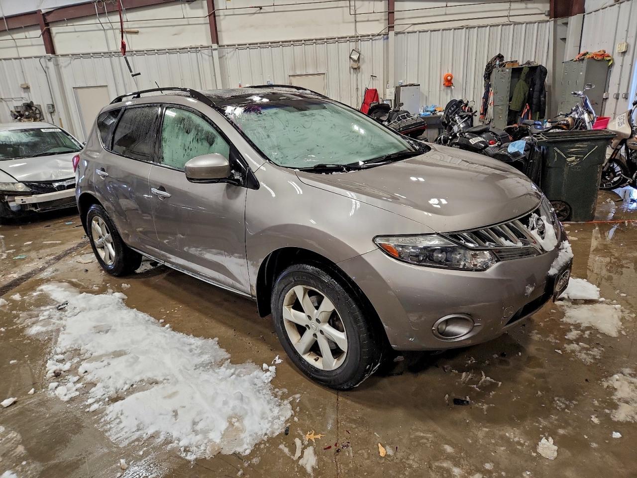Nissan Murano S Image 3