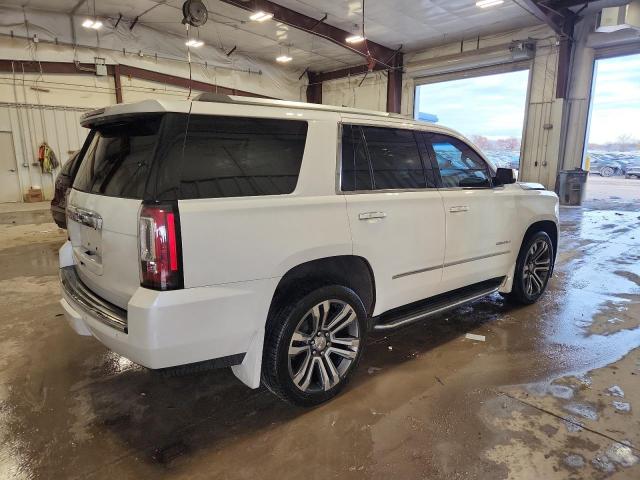 GMC Yukon Denali Image 2