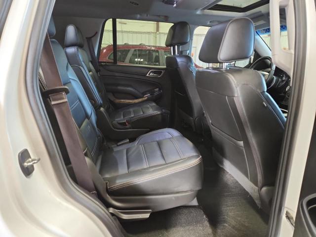 GMC Yukon Denali Image 8