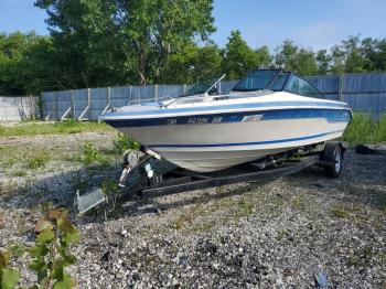  Salvage Sea Ray Boat