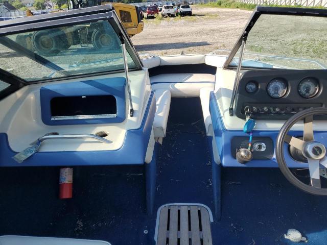 Sea Ray Boat Image 3