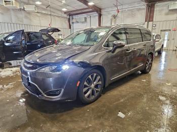  Salvage Chrysler Pacifica