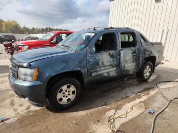  Salvage Chevrolet Avalanche