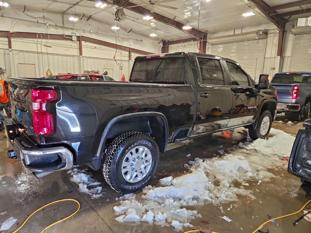 Chevrolet Silverado K2500 Heavy Duty Lt Image 5